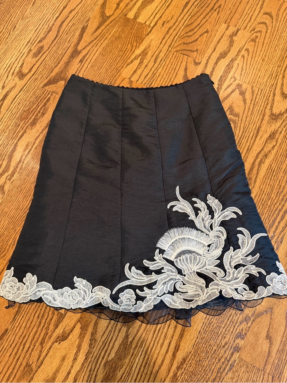 EUC Vintage Karen Millen A-Line Skirt with Taffeta and White Lace Applique